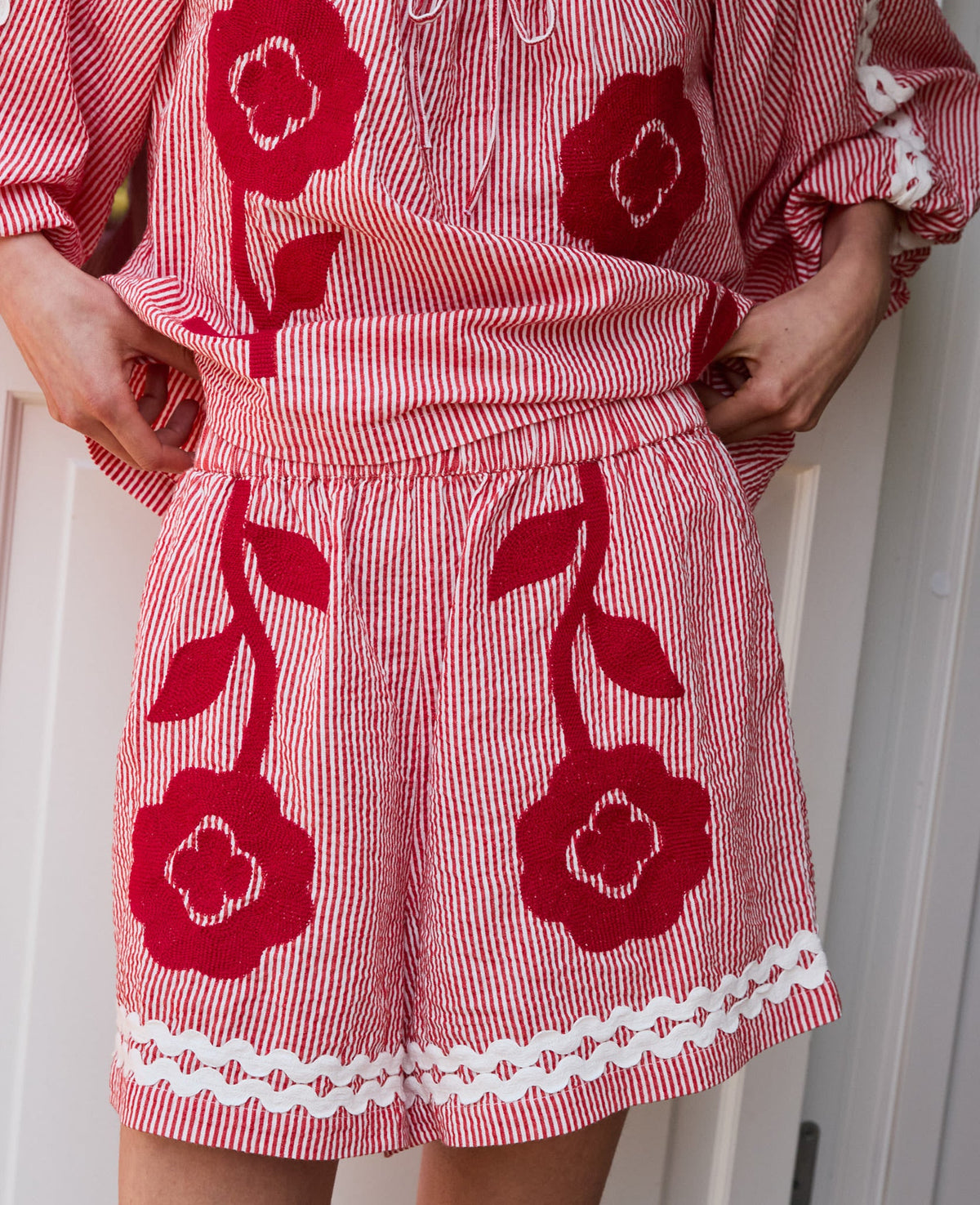 Pantalones cortos Abelone - Flor roja