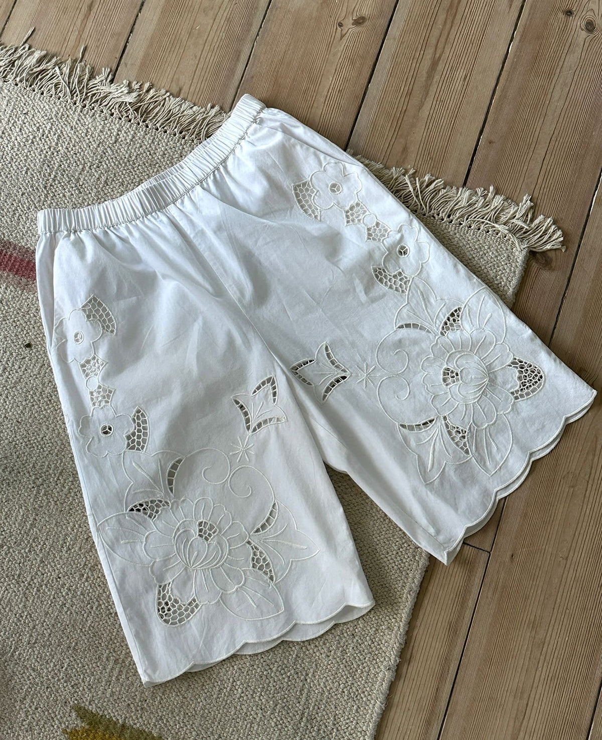 Bermudas Adeline - Crudo